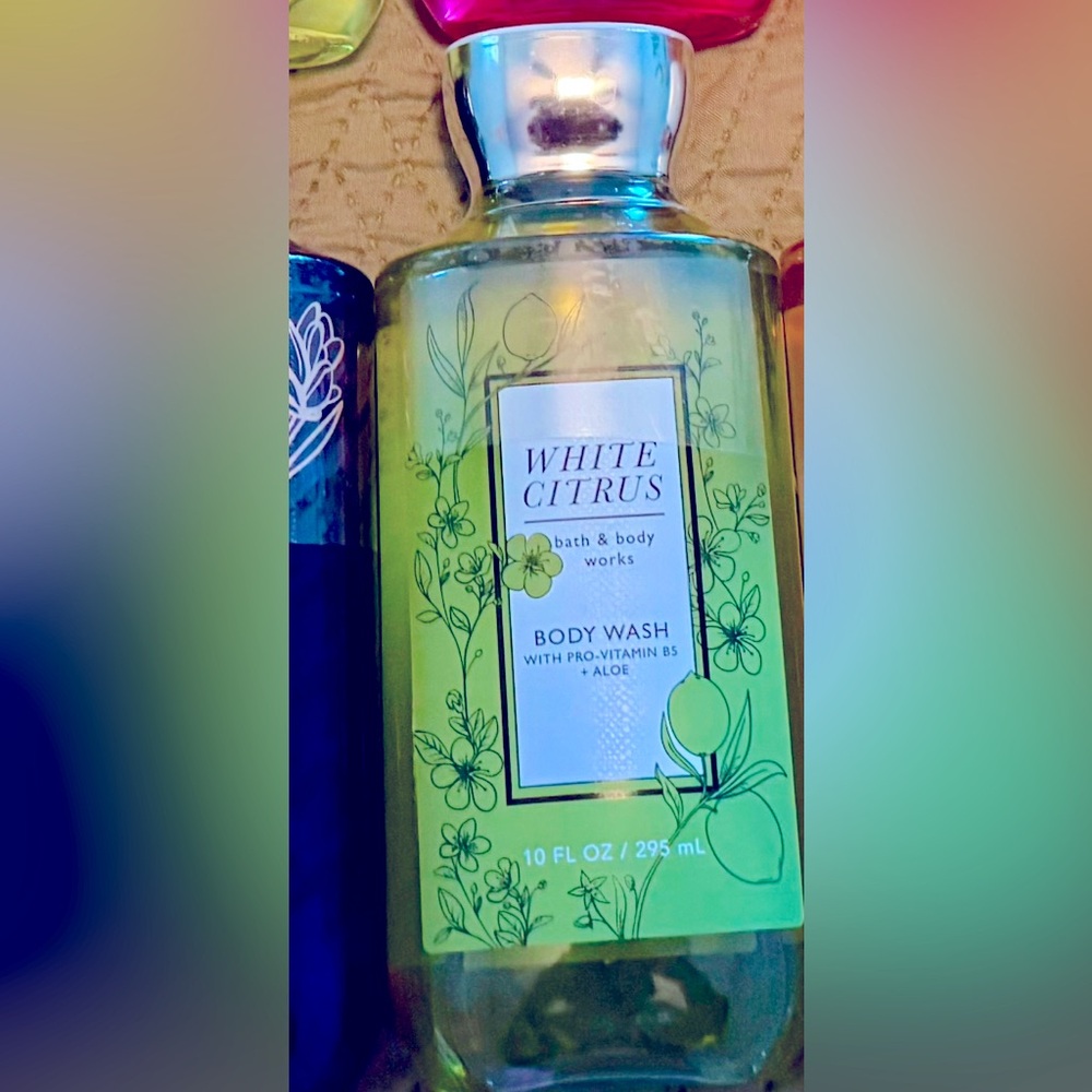 Bath & Body Works White Citrus - 10 OZ Body Wash - Fresh & Energizing!